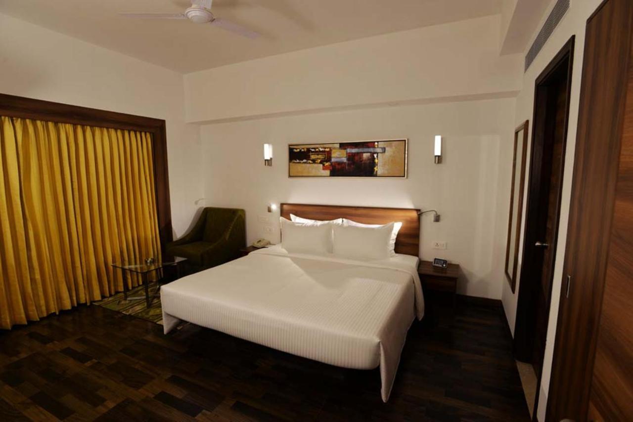Lemon Tree Hotel Coimbatore Ngoại thất bức ảnh
